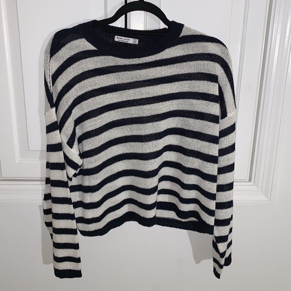 Bershka Sweaters - bershka sweater
